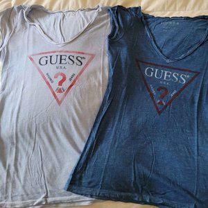 Set of 2 Guess t-shirts